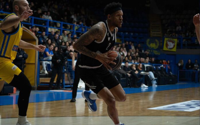 2103melvin_peri_paok